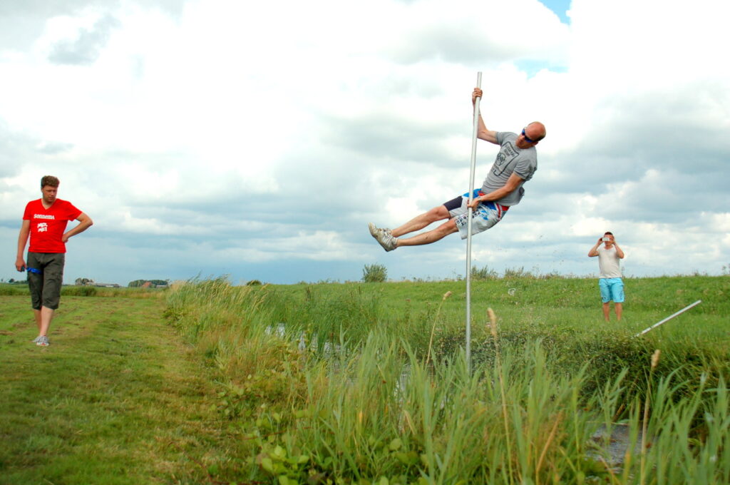 media_919_572414_w1800_crop